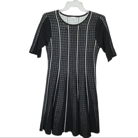 Sandra Darren‎ Sweater Dress - Picture 1 of 9